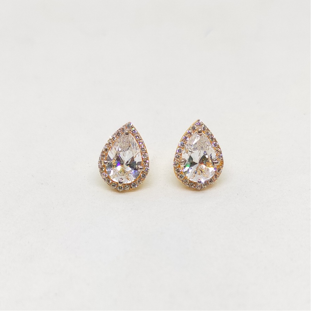 Designer gold Solitaire Stone earrings