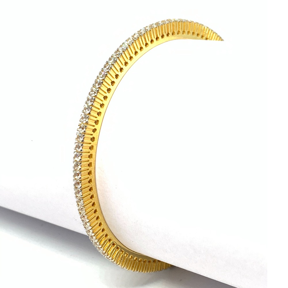 Designer gold bracelete