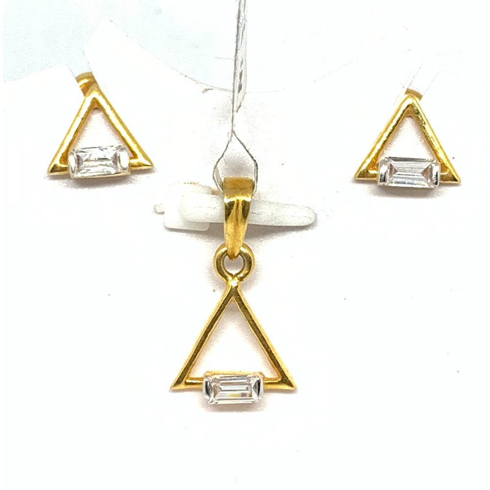 Designer Gold Pendent Set