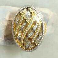 Designer Attractive Ladies Round Ring