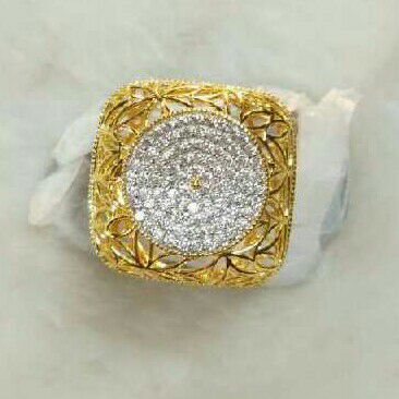 Attractive Yellow Ladies Ring