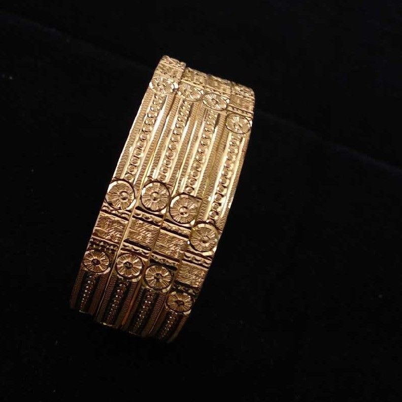 22K / 916 Gold Indian Designer Khila Bangles