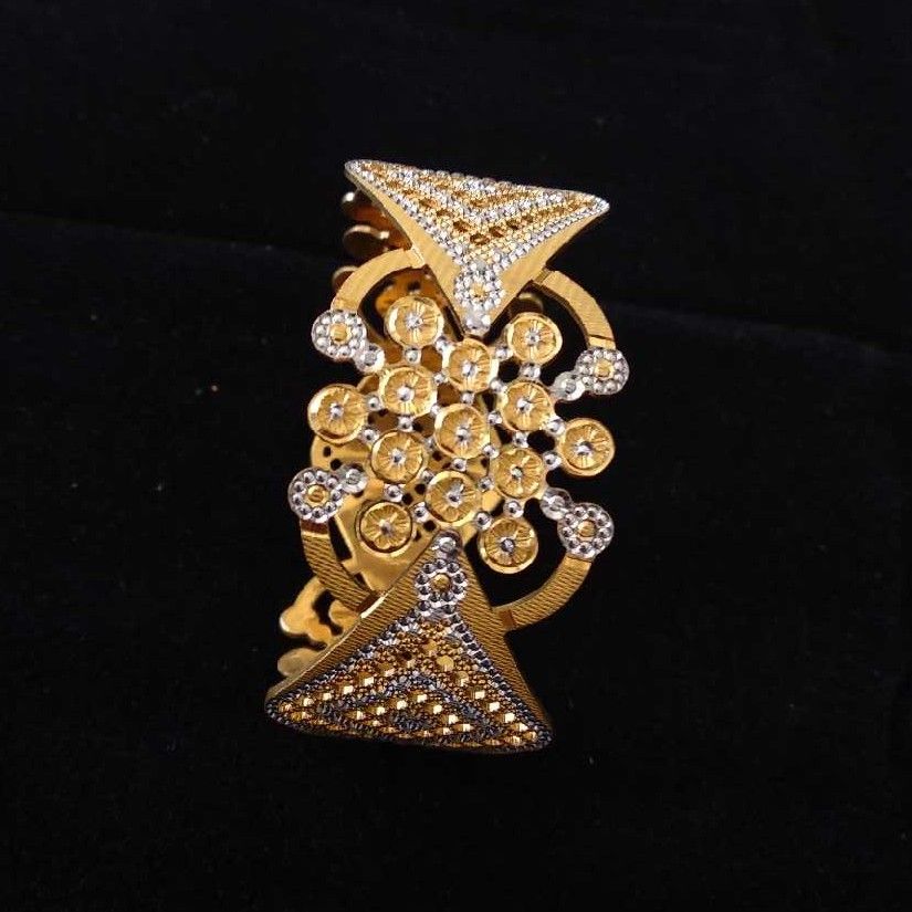 22KT Gold CNC designer Bangle