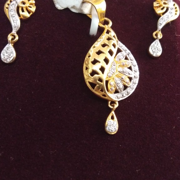 916 Gold pendant set GQ4936