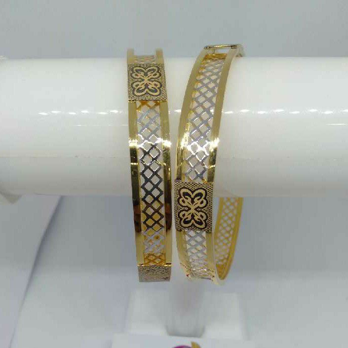 22KT Gold Classic Flower Design Wedding Bangles Sj916 013