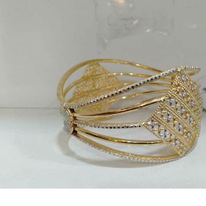22KT Gold Attractive Ladies Bracelet SJ-002