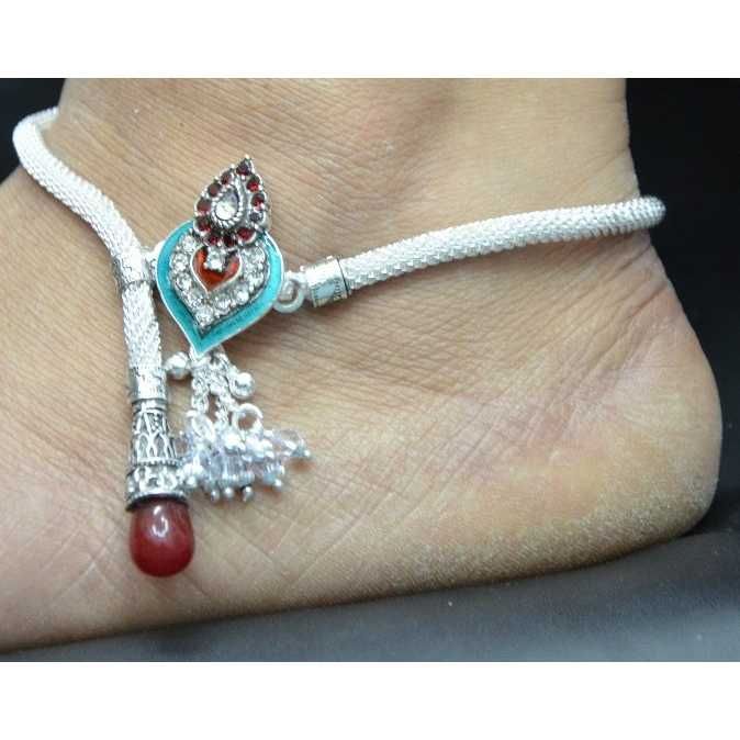 Fancy Silver Payal