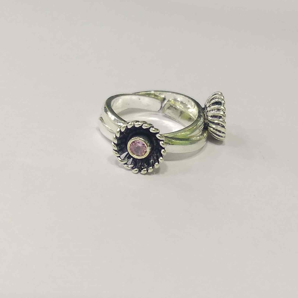 Silver oxidised pink diamond toe rings / bichiya