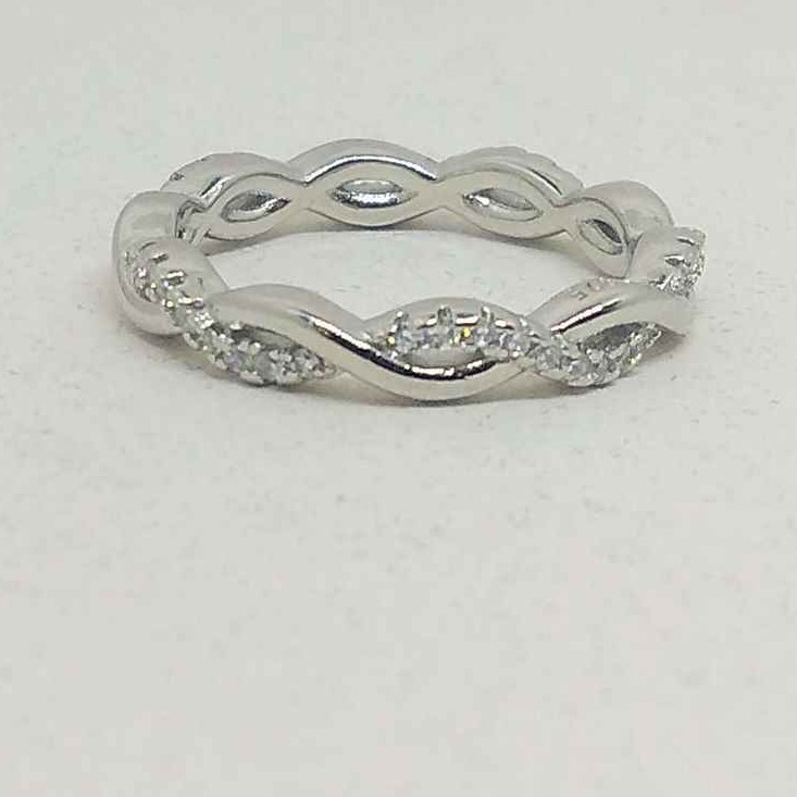 925 sterling silver band  diamond Ring for ladies