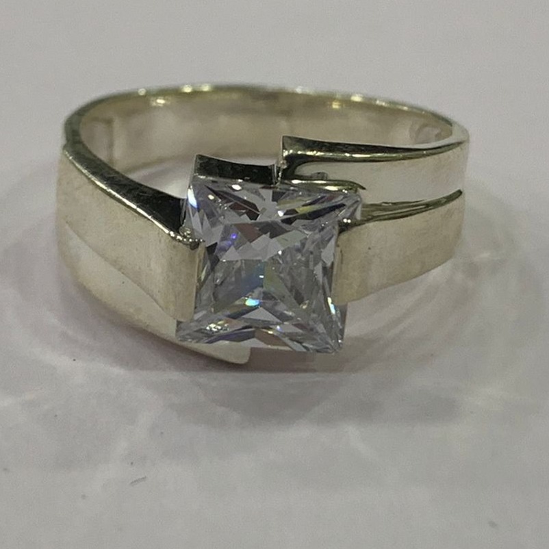 925 sterling silver single  white  Squire stone solitaire Ring