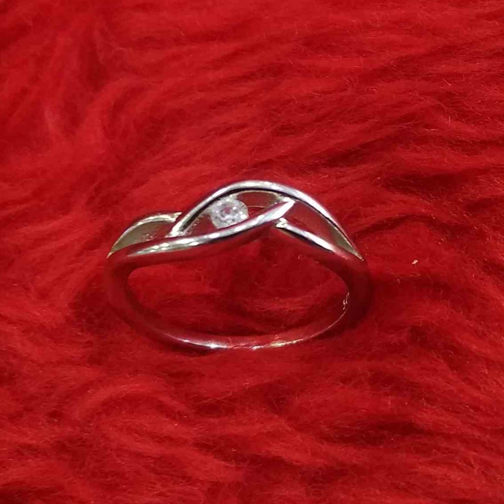 925 sterling silver diamond ring