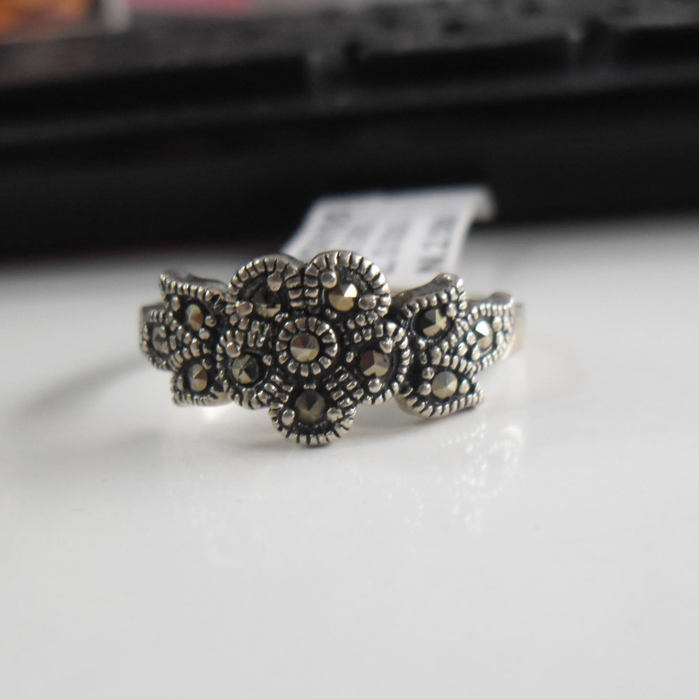 925 sterling silver flower  ring