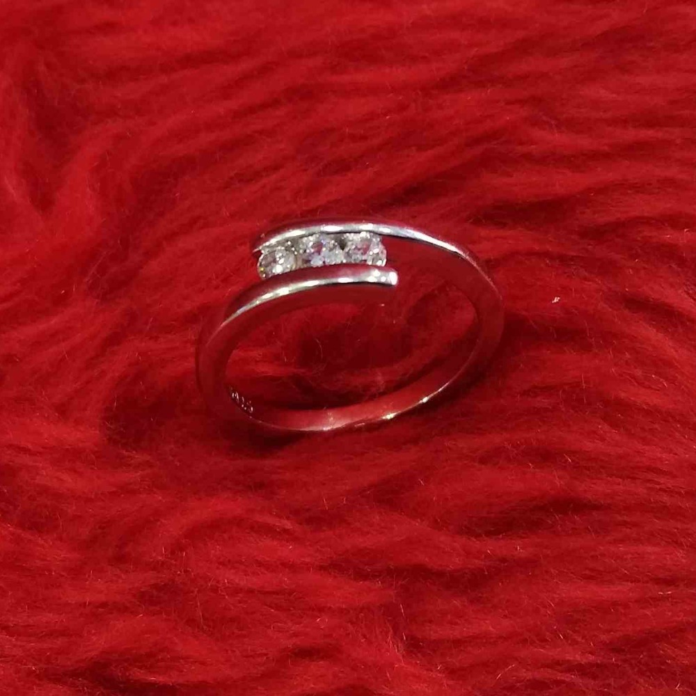 925 sterling silver diamond ring