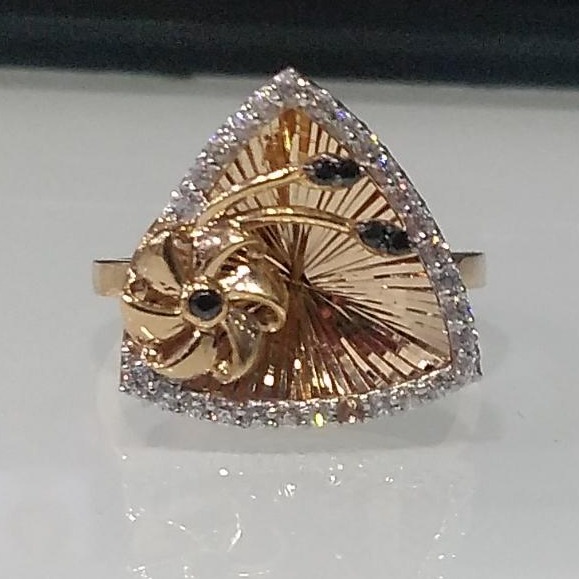 18KT rose gold flower Triangle Pattern ring for ladies  LRG786