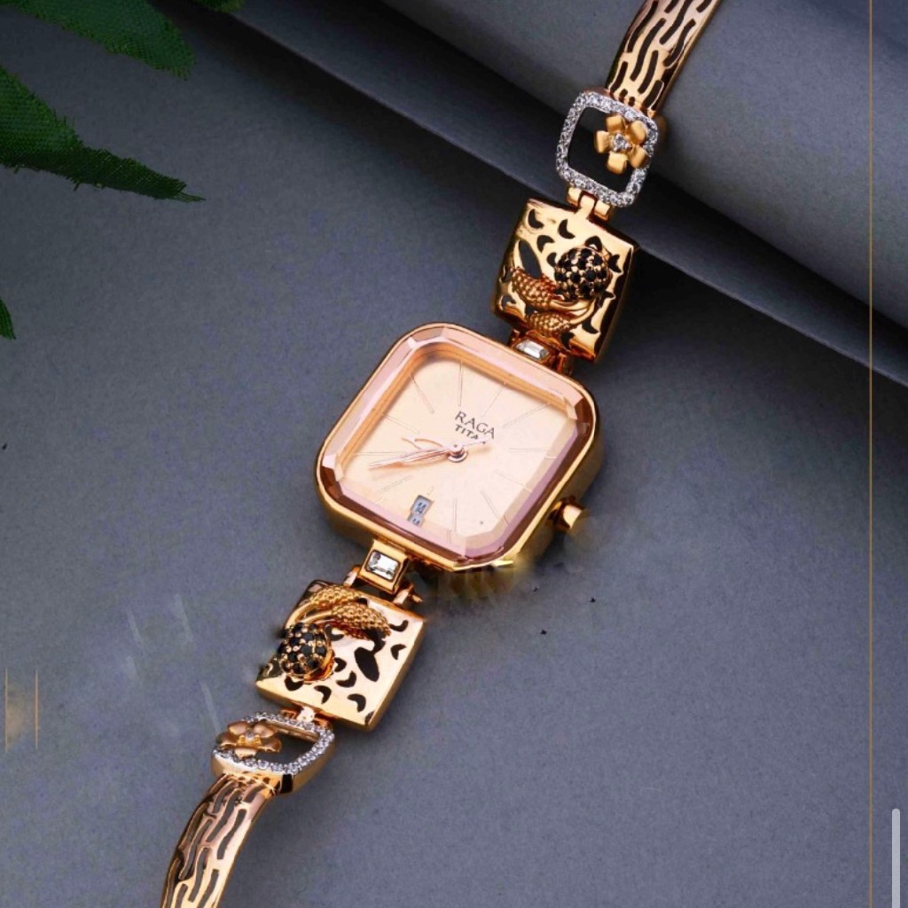 18KT Rose Gold ethically square watch for ladies