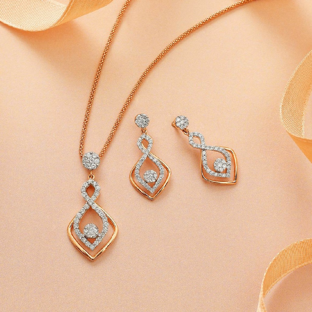 18KT Yellow gold fancy festival CZ Pendant set for ladies