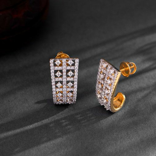 22KT/ 916 Gold fancy J shape daily ware earrings for ladies