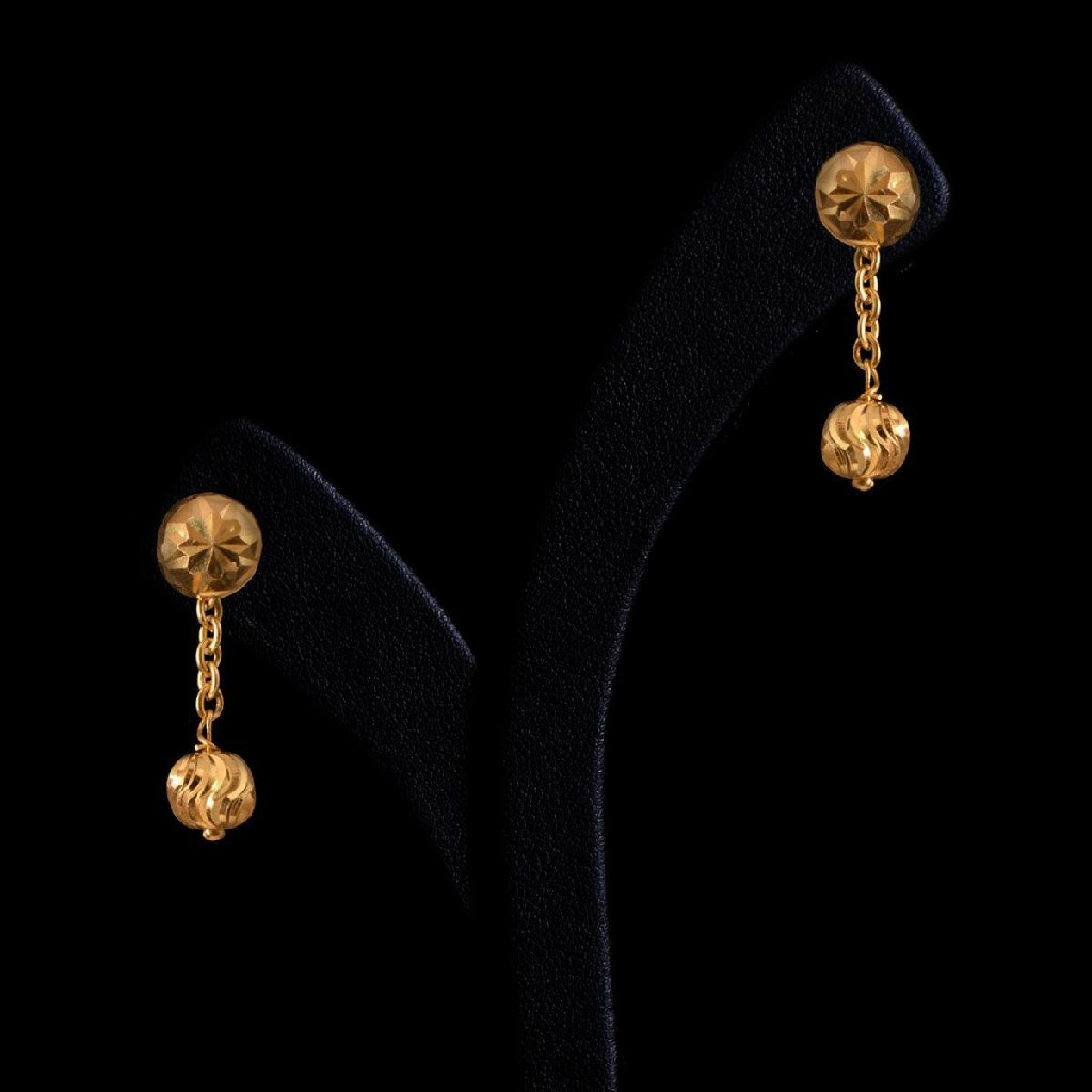 22KT/ 916 Gold handmade daily ware hanging earrings for ladies