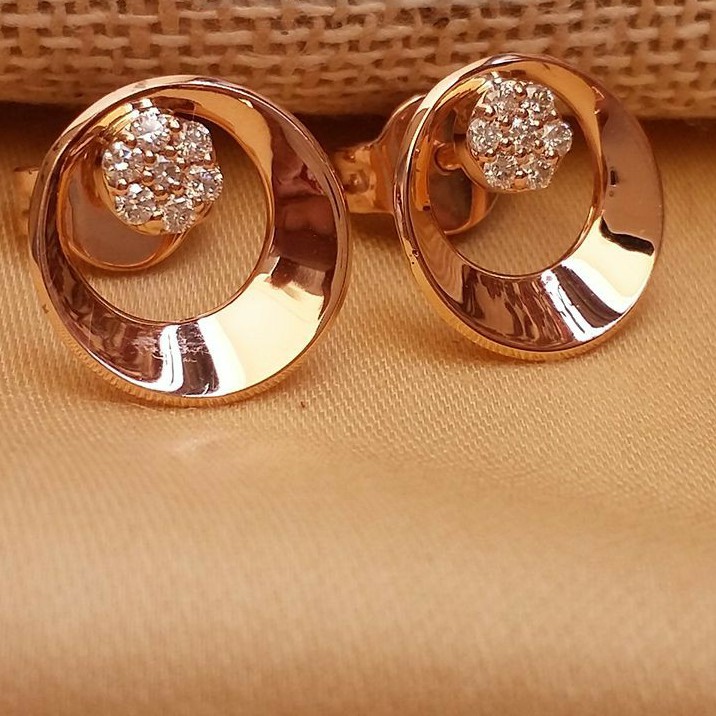 18KT Rose Gold fancy casual ware earrings for ladies BTG1050