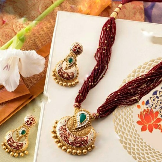 22KT/ 916 Gold Antique weddingBikaneri mina Pendantset for Ladies