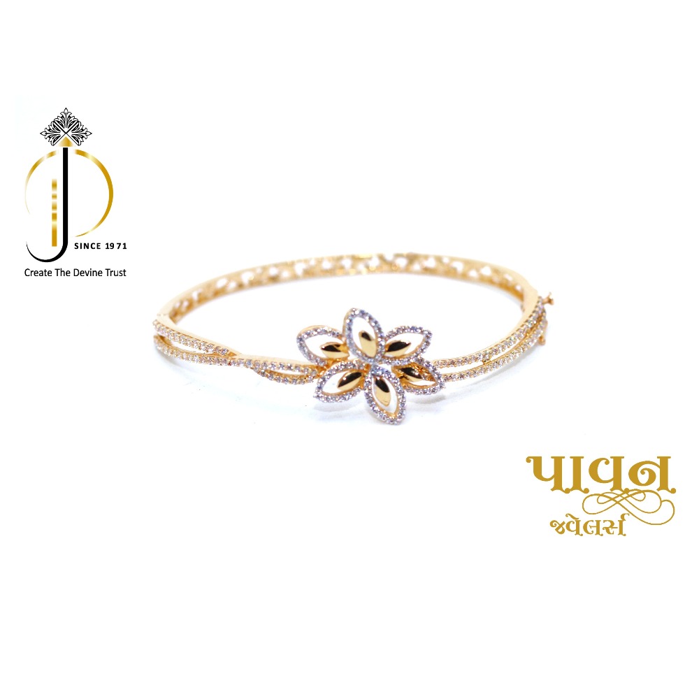 18KT Yellow Gold Flower design CZ Diamond Bracelets For Ladies