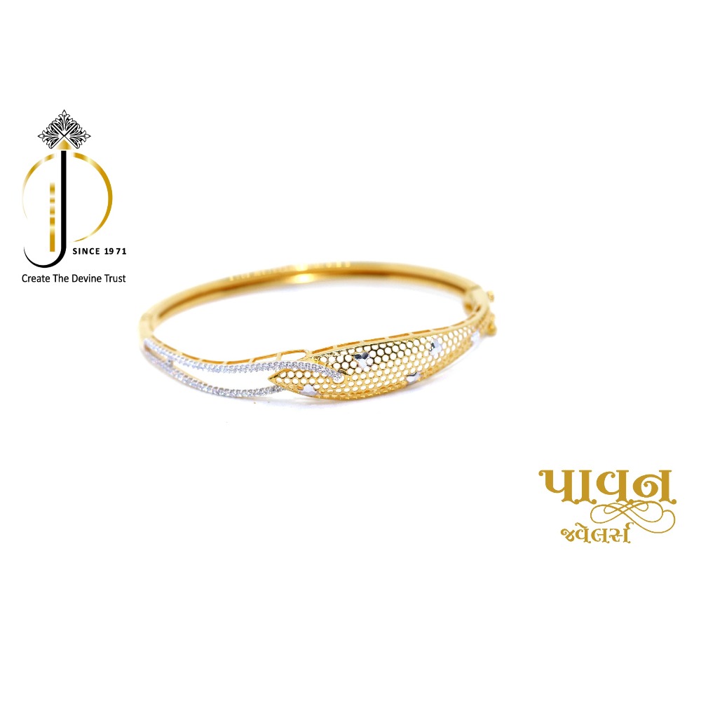 18KT Yellow Gold cZ Single Fancy Bracelet for Ladies KKG0108