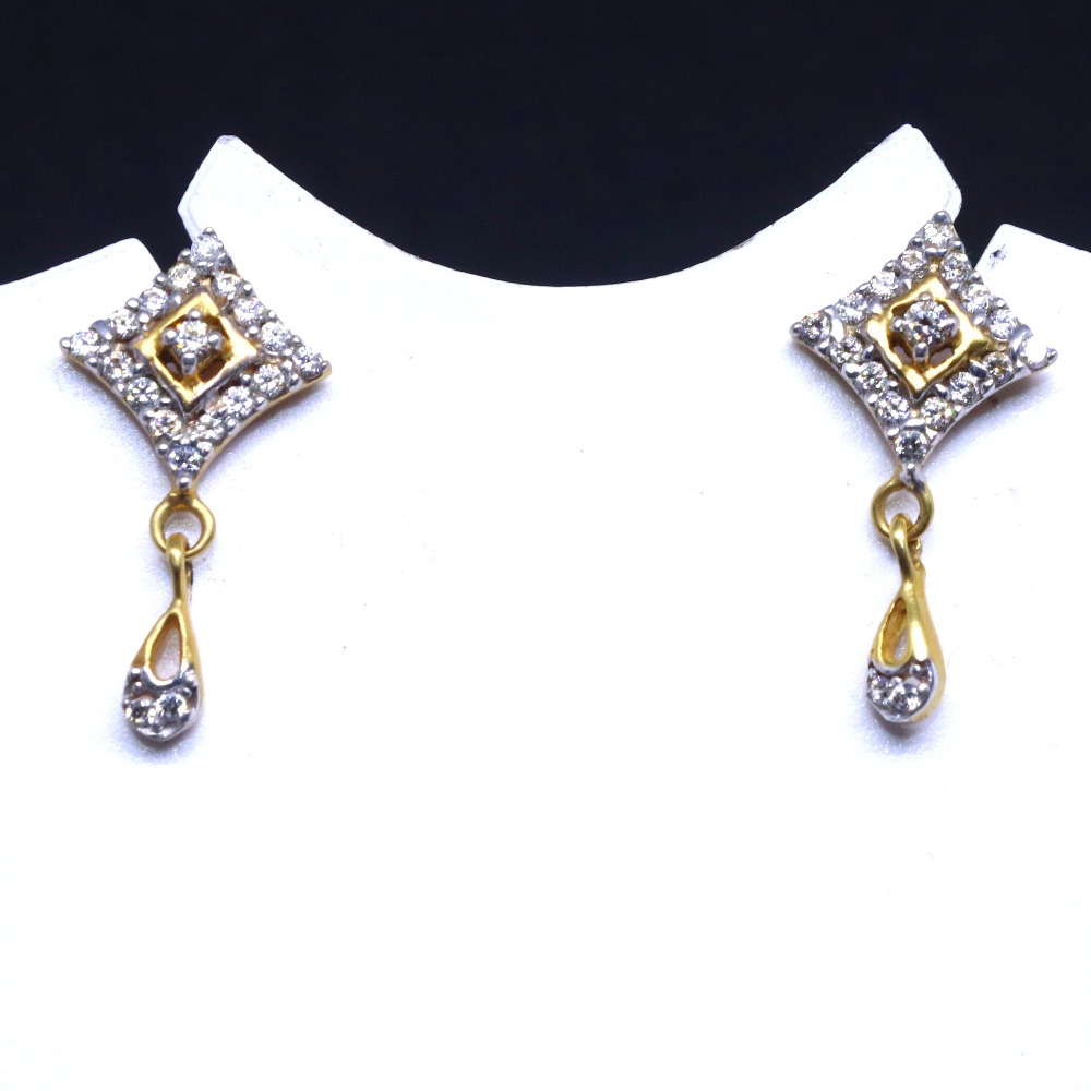 20 KT Gold Square CZ daily ware Earring for Ladies BTG0403