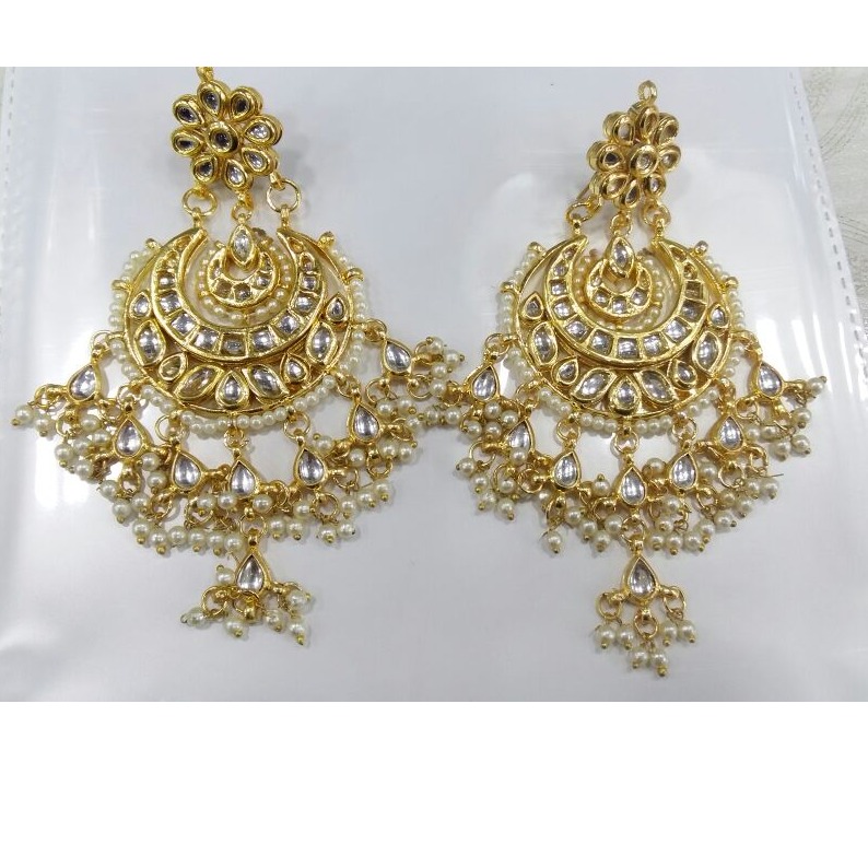 Fancy Ladies Artificial Earrings