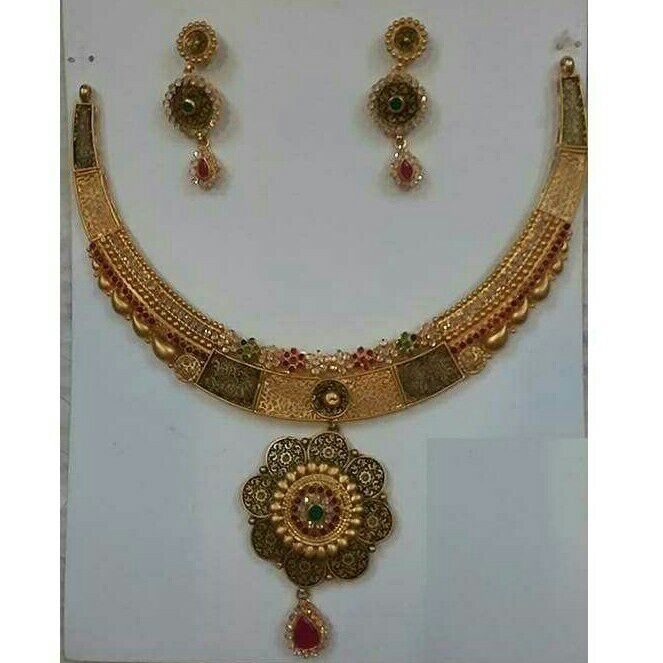 22KT Gold Ladies Necklace Set