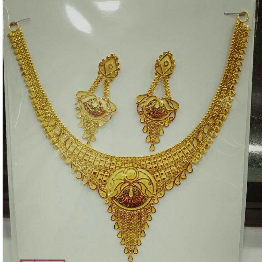 22KT Yellow Gold Ladies Charming Necklace Set