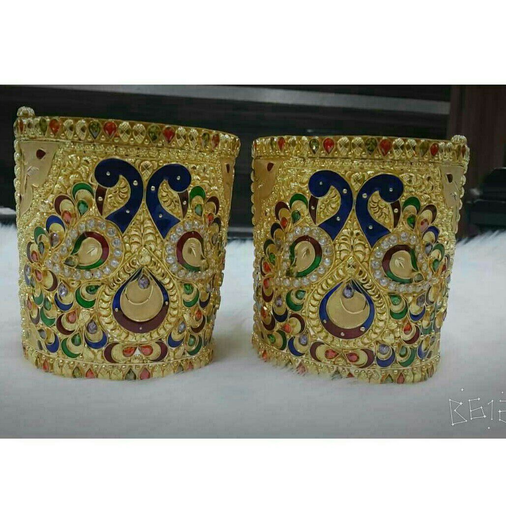 22KT Yellow Gold Ladies Charming Peacock Design Bangle