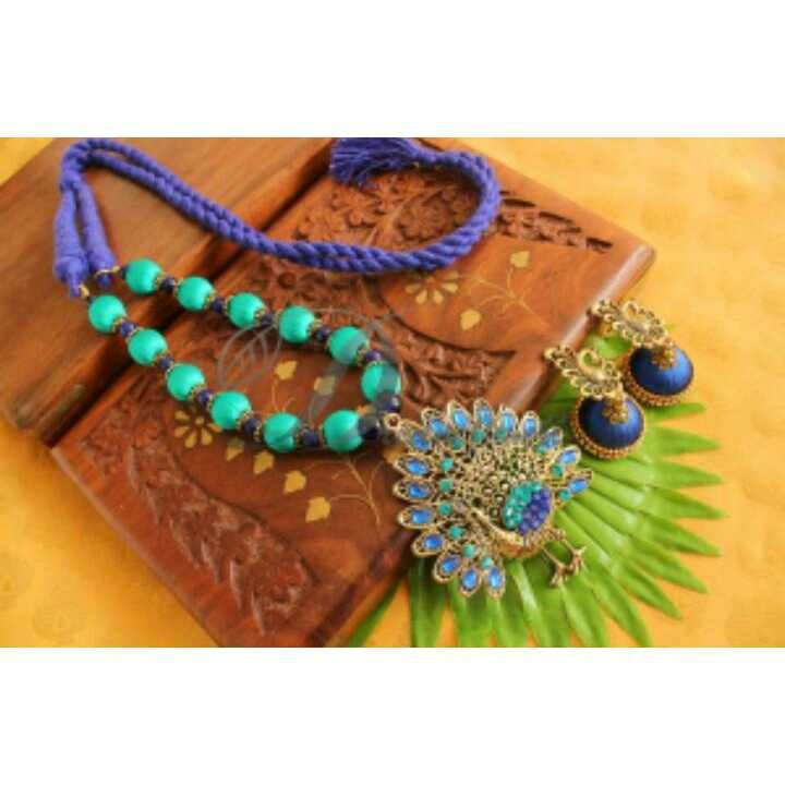 Ladies Antique Necklace Set