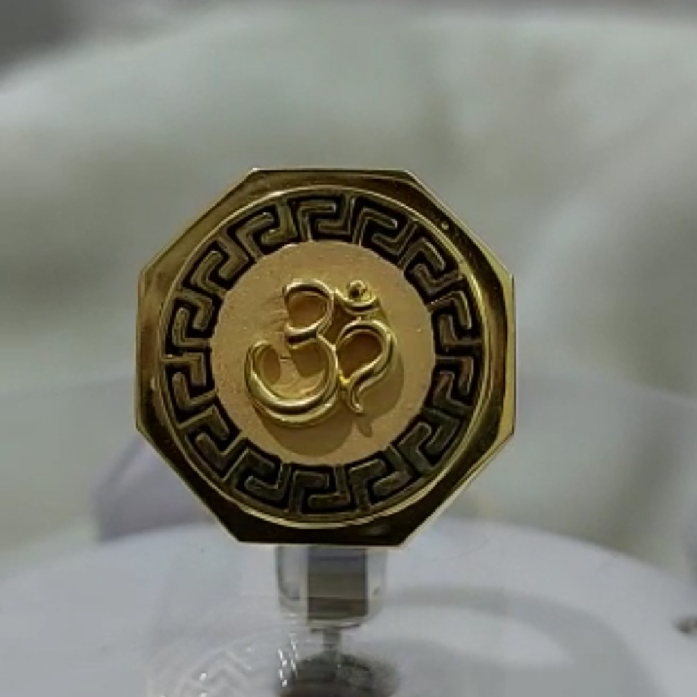 916 Gold Fancy Gent's Ring