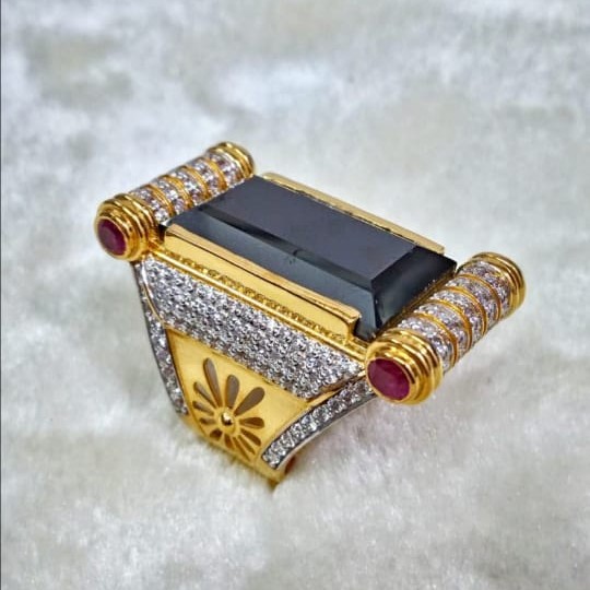 916 Gold Fancy Gent's Ring