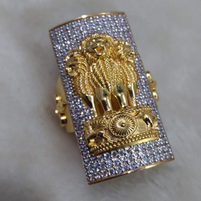 916 Gold Fancy Gent's Ring