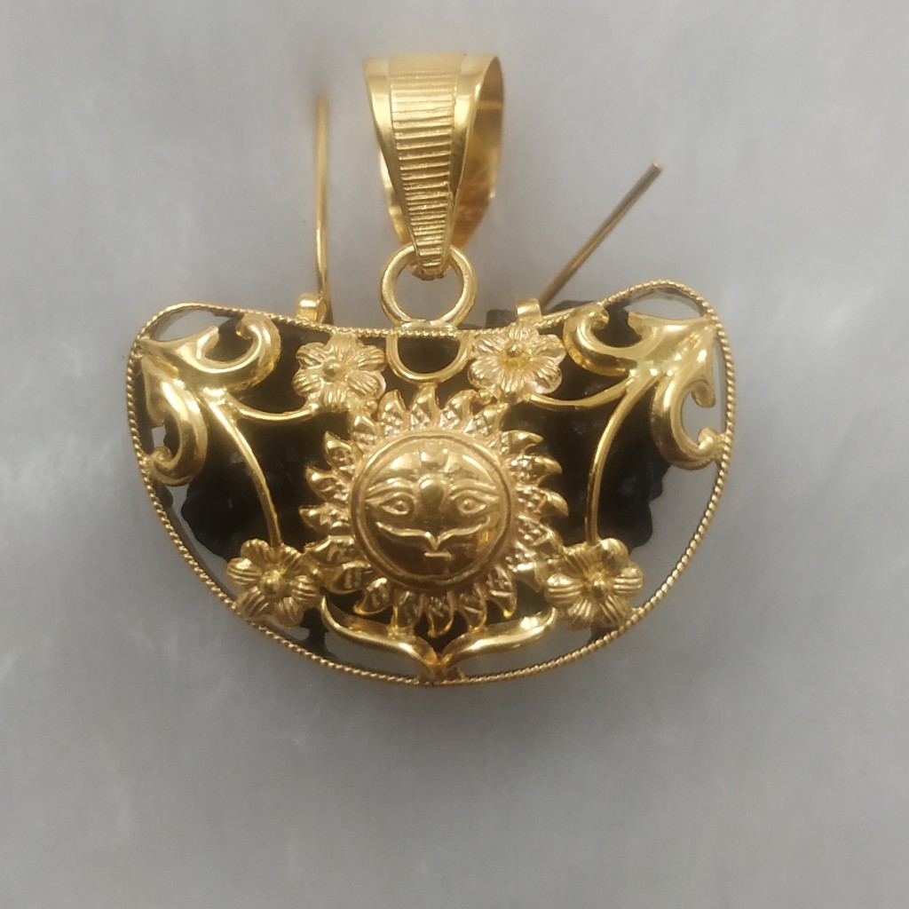 ek mukhi rudraksh gold pendant