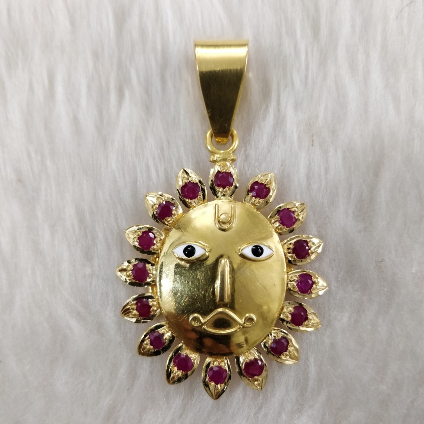 Antique 916 Gold Gent's Surya Pendant