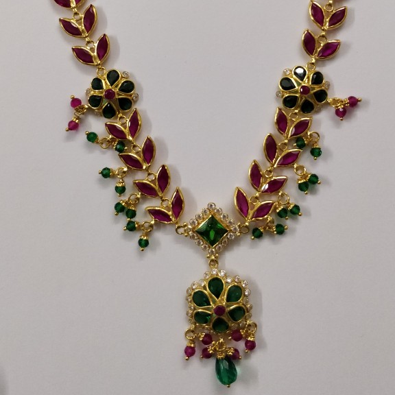 Marvadi Red & Green Nang Dokiya