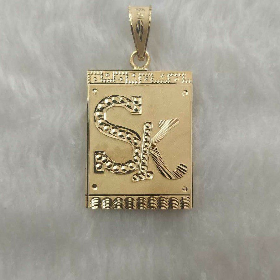 Sk Arikating Pendant