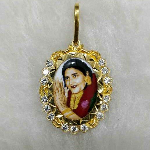 916 Gold Religious Sonalba Photo Pendant