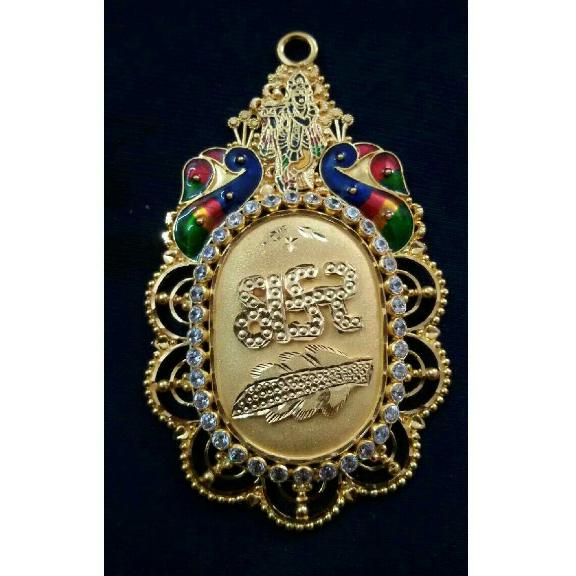 22K Gold Round Attractive Pendants
