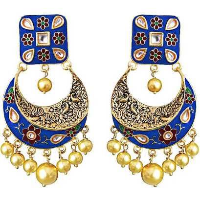 Modern Stylish Gold Earrings