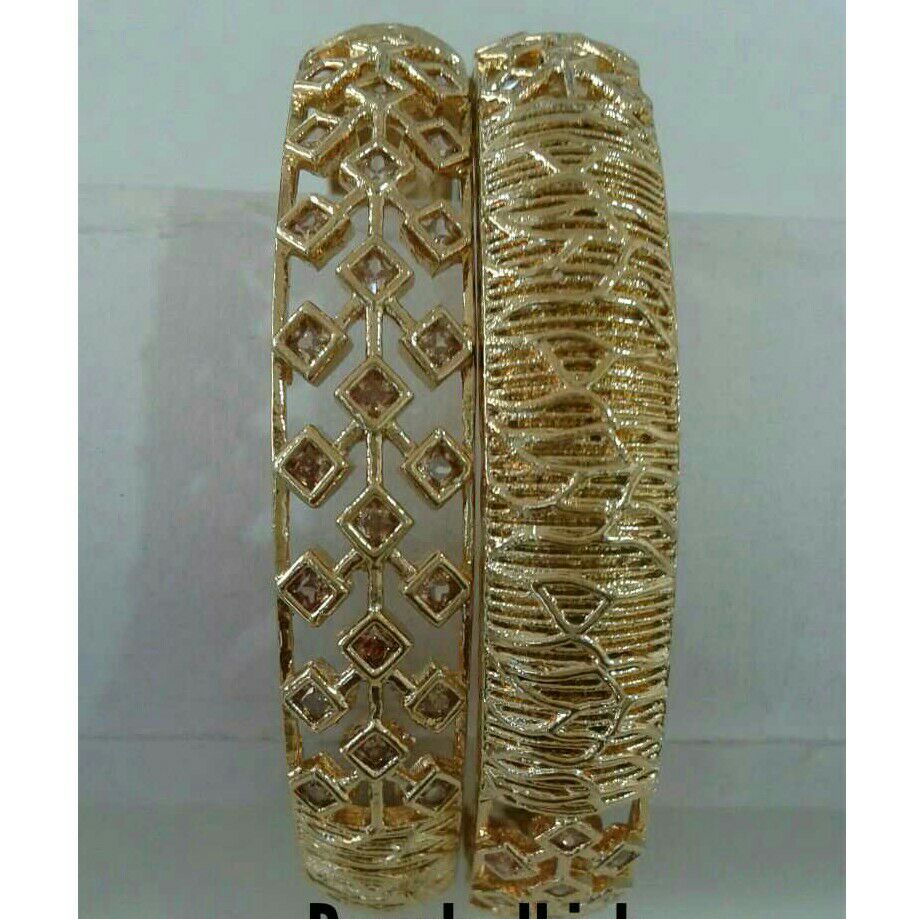 Modern Attractive Ladies Bangle