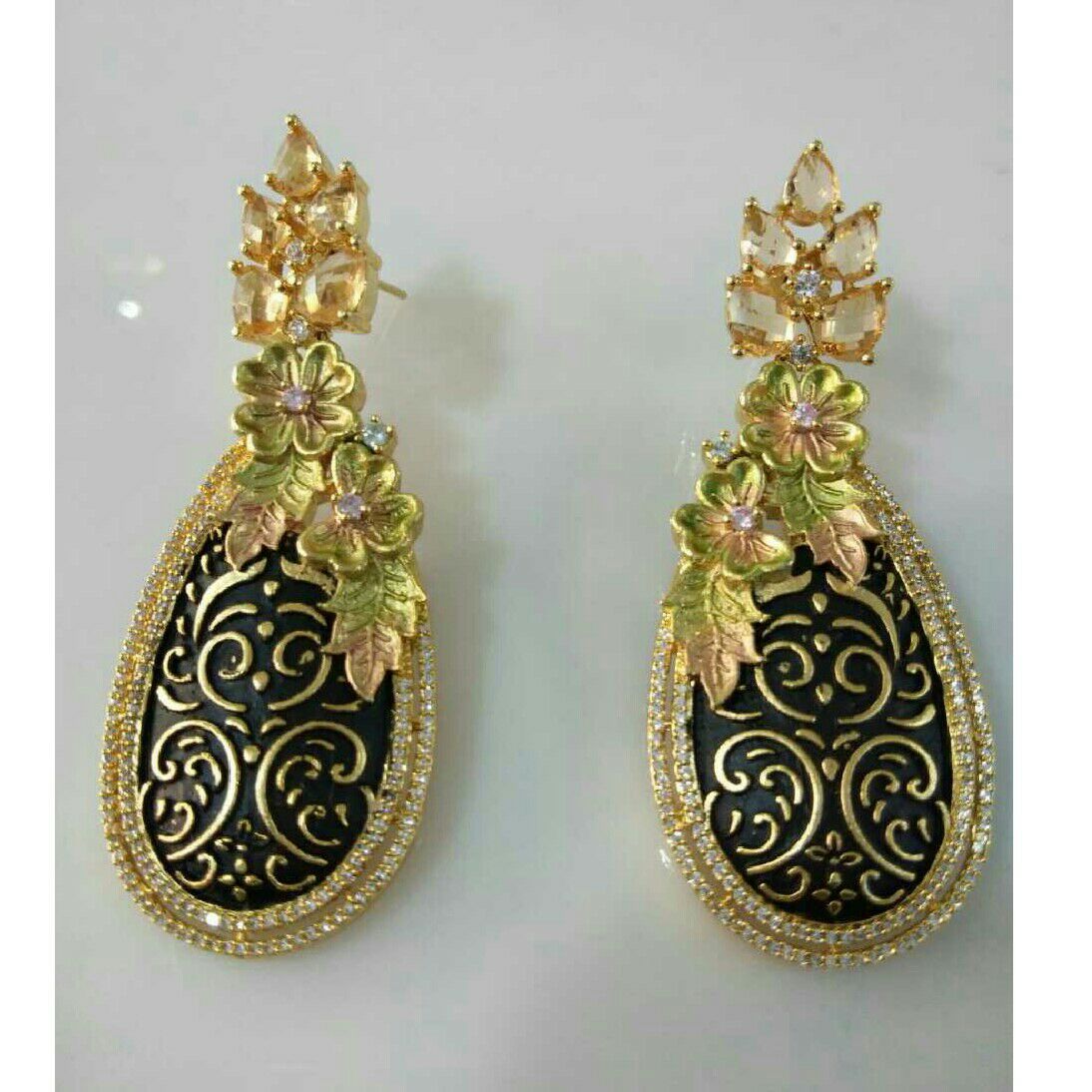 Fancy Gold Ladies High Quality Earring