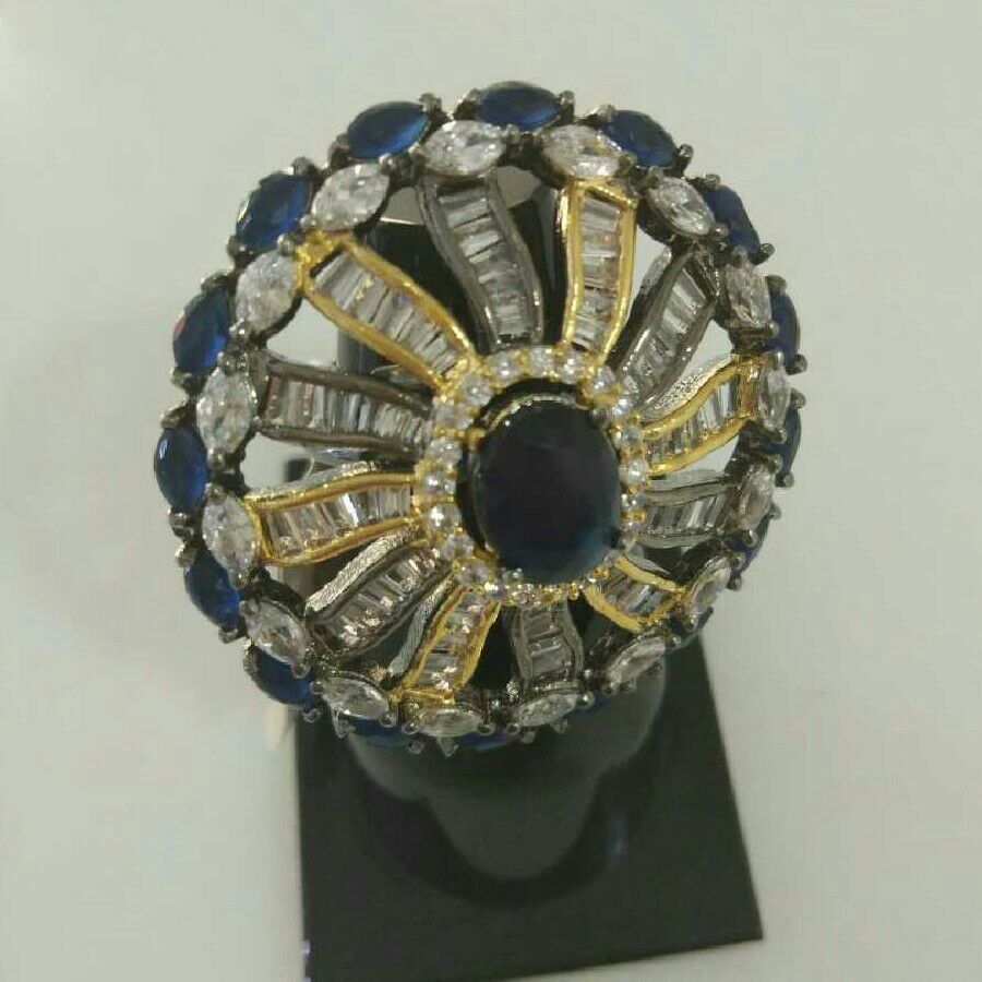 Gold Ladies Modern Designer Ring