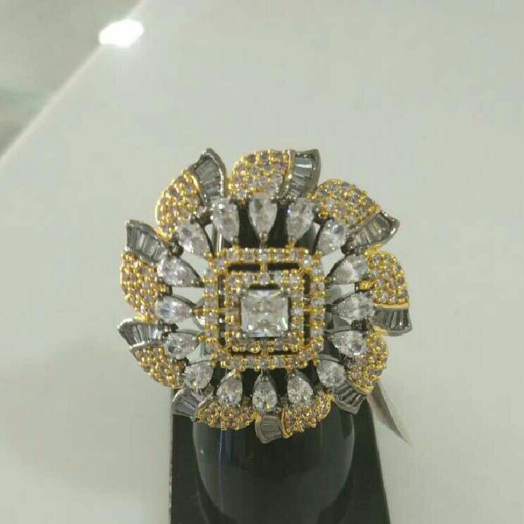 Gold Designer Diamond Ring