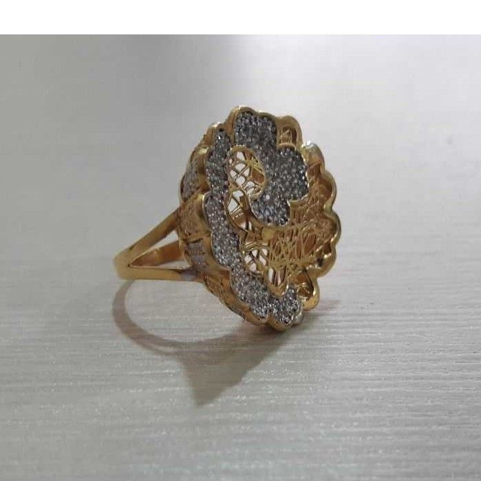 22K / 916 Gold Indian Diamond Ring