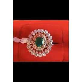 Gold Diamond Flower Round Ring