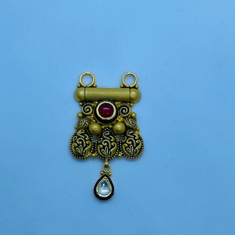22KT Gold Ethnic Design Hallmark Pendant