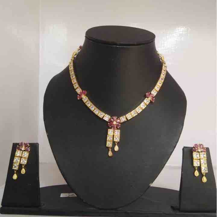 Artificial Diamond Necklace Set